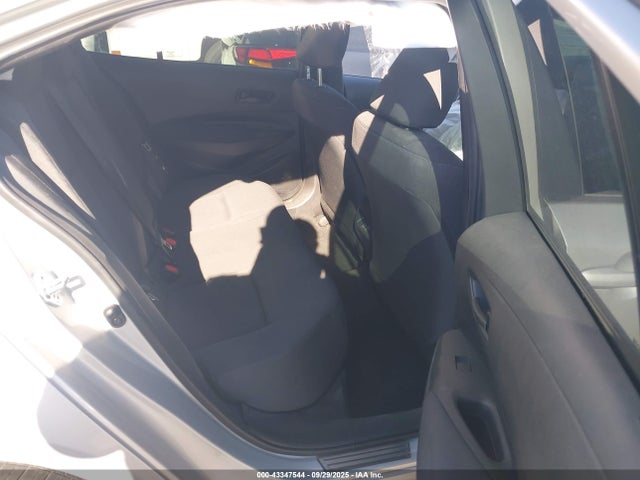 5YFB4MDE8RP157109 Toyota COROLLA LE