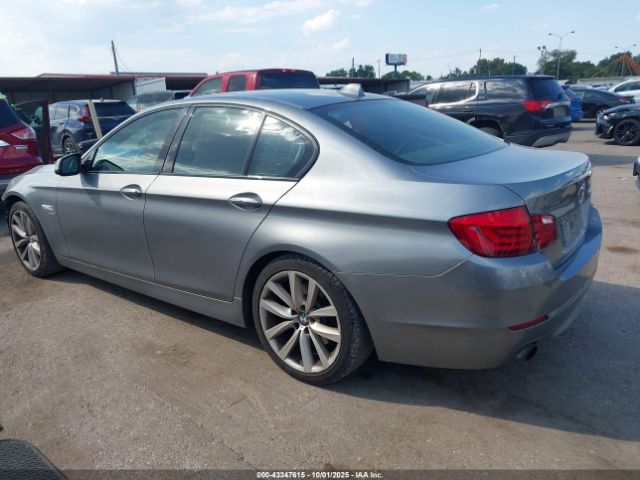 2011 BMW 535I WBAFU7C58BC870219 Photo 2