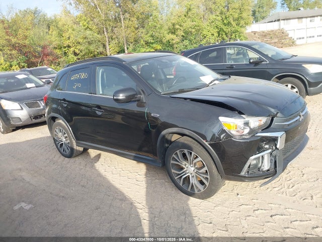 2018 MITSUBISHI OUTLANDER SPORT JA4AR4AWXJU008339 Photo 0