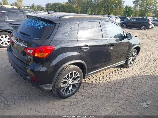 2018 MITSUBISHI OUTLANDER SPORT JA4AR4AWXJU008339 Photo 3