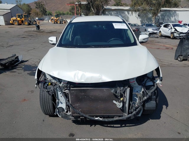 Nissan 2018 2018 KNMAT2MT8JP603668 Image 12