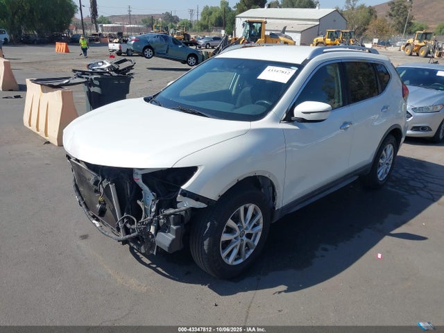 Nissan 2018 2018 KNMAT2MT8JP603668 Image 2