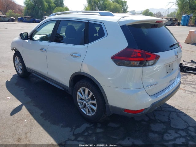 Nissan 2018 2018 KNMAT2MT8JP603668 Image 3