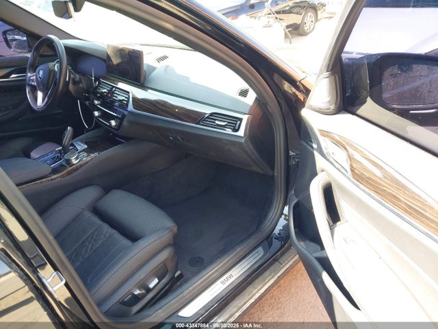 2023 BMW 530E WBA13AG06PCL14488 Photo 4