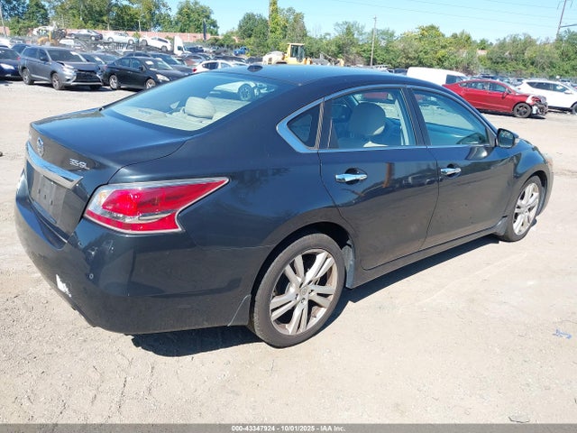 Nissan 2015 2015 1N4BL3AP2FC446032 Image 4