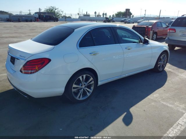 2016 MERCEDES-BENZ C 300 55SWF4KB5GU162568 Photo 3