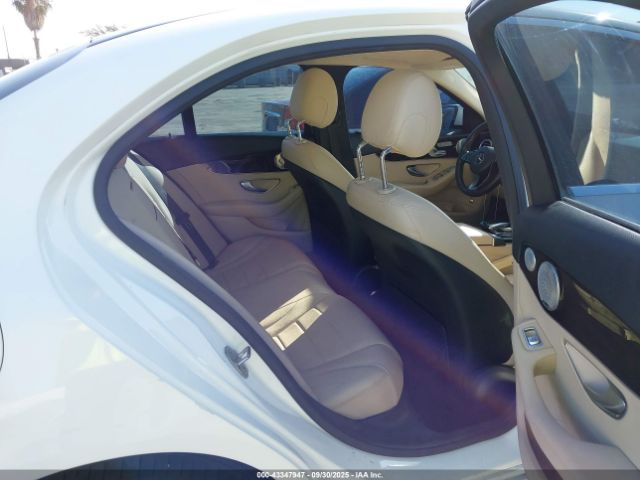 2016 MERCEDES-BENZ C 300 55SWF4KB5GU162568 Photo 7
