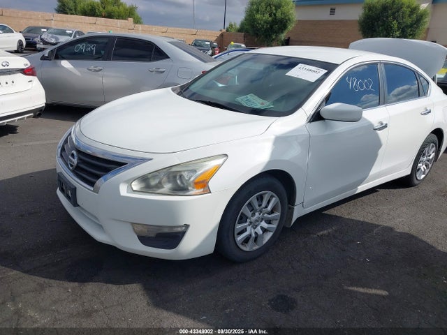 Nissan Altima 2.5 S 2015 1N4AL3AP3FC436217 Image 2
