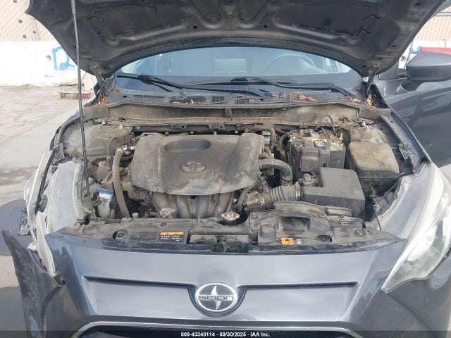 3MYDLBZV5GY104374 Scion p5v