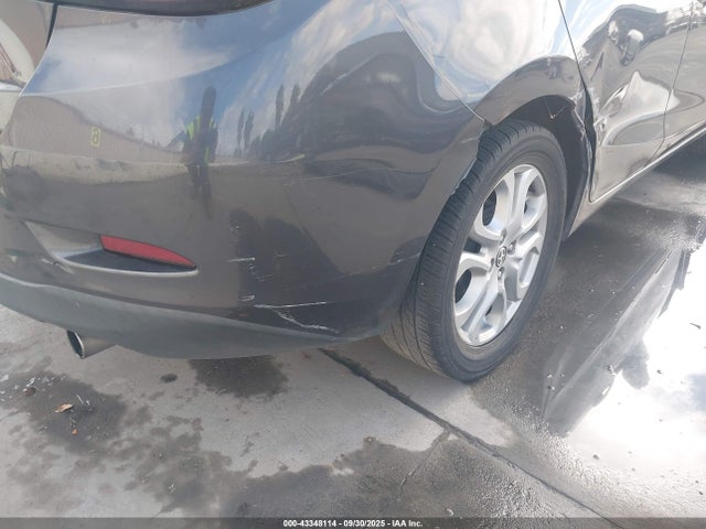 3MYDLBZV5GY104374 Scion p5v