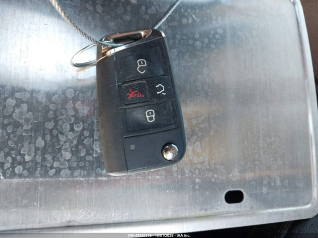 2020 VOLKSWAGEN TIGUAN 3VV3B7AX1LM083467 Photo 10