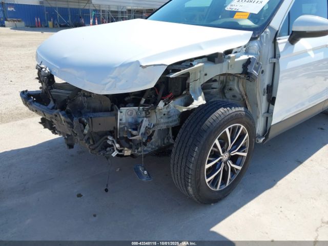 2020 VOLKSWAGEN TIGUAN 3VV3B7AX1LM083467 Photo 5