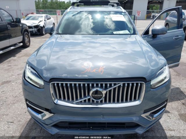 2022 VOLVO XC90 YV4A221L6N1868070 Photo 9