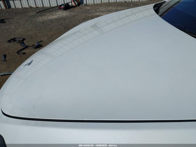 7SAYGAEE4RF106218 Tesla Model Y