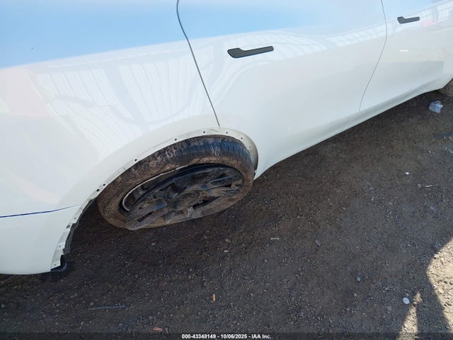 7SAYGAEE4RF106218 Tesla Model Y