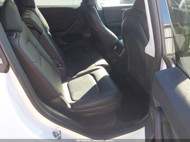 7SAYGAEE4RF106218 Tesla Model Y