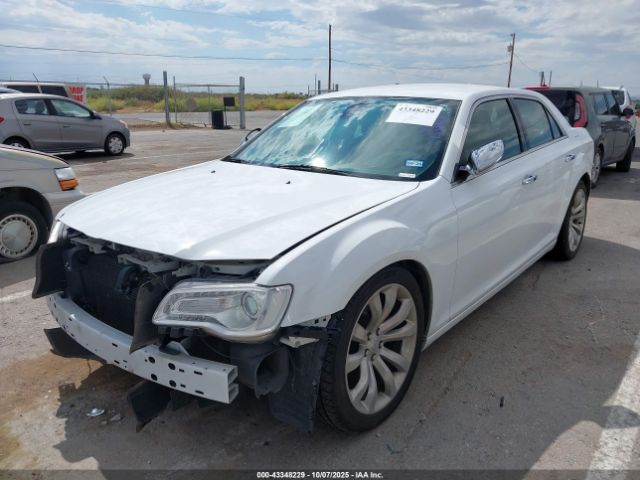 2019 CHRYSLER 300 2C3CCAEG9KH536237 Photo 1