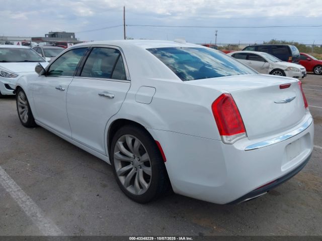 2019 CHRYSLER 300 2C3CCAEG9KH536237 Photo 2