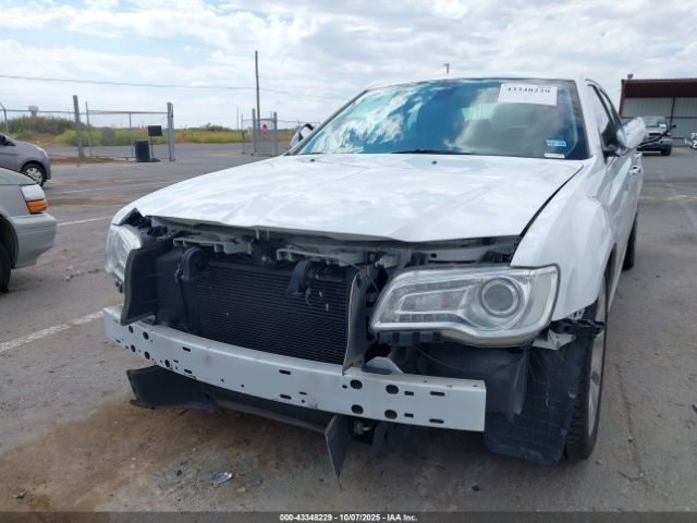 2019 CHRYSLER 300 2C3CCAEG9KH536237 Photo 5
