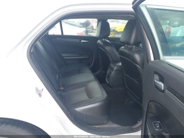 2019 CHRYSLER 300 2C3CCAEG9KH536237 Photo 7