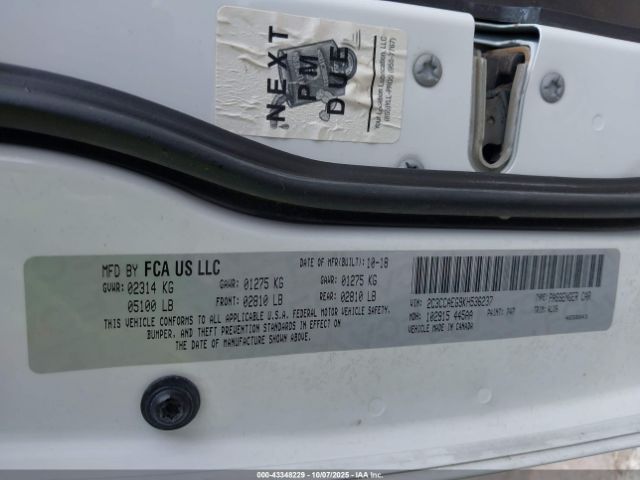 2019 CHRYSLER 300 2C3CCAEG9KH536237 Photo 8