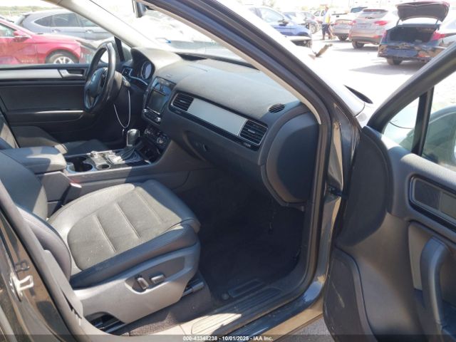 2014 VOLKSWAGEN TOUAREG WVGEF9BPXED009920 Photo 4