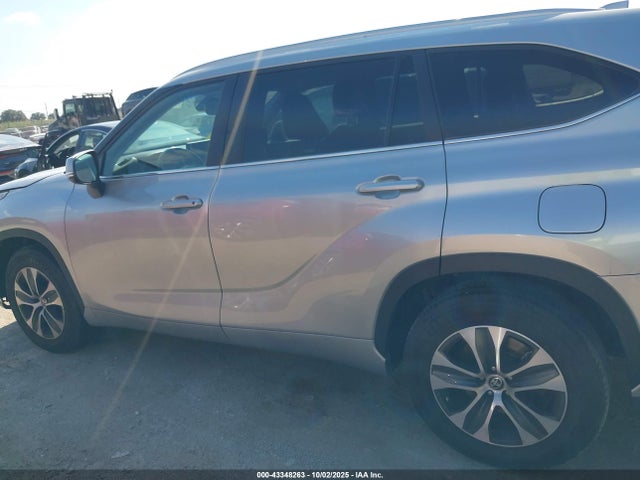 Toyota t24a-fts 2023 5TDKDRAH6PS011744 Image 14