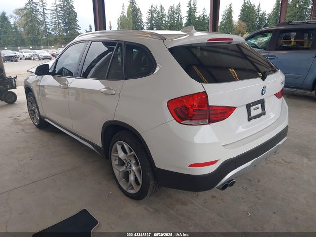 WBAVL1C5XFVY28365 BMW X1
