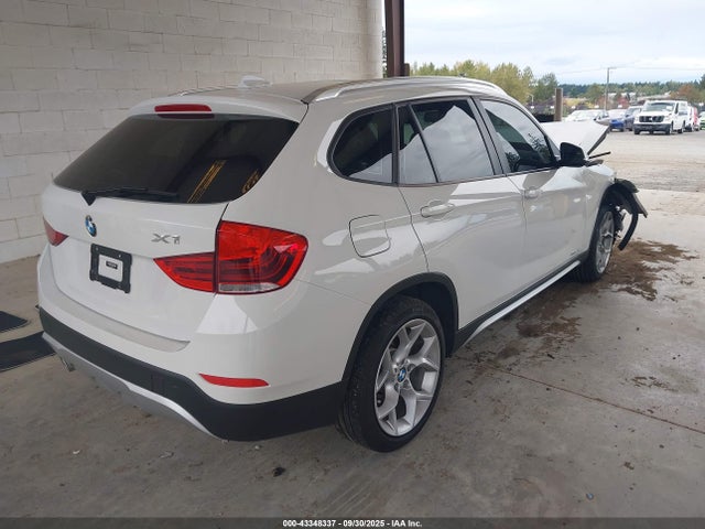 WBAVL1C5XFVY28365 BMW X1