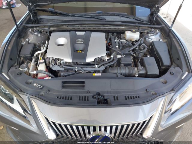 2019 LEXUS ES 300H JTHB21B19K2037715 Photo 9