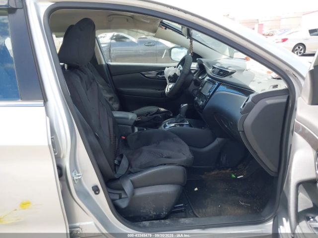 2017 NISSAN ROGUE SPORT JN1BJ1CP4HW012491 Photo 4