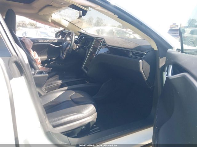2014 TESLA MODEL S 5YJSA1H1XEFP55190 Photo 4