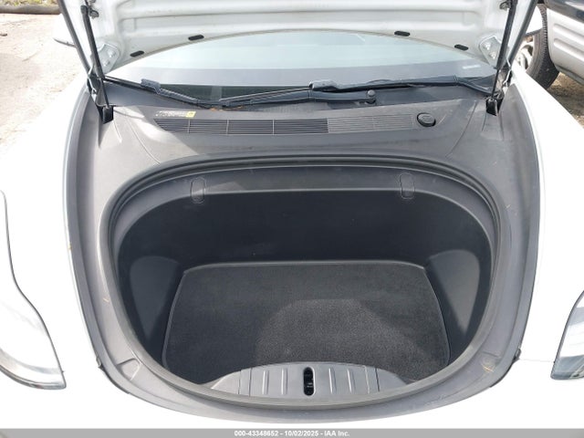 2018 TESLA MODEL 3 5YJ3E1EB9JF073899 Photo 9