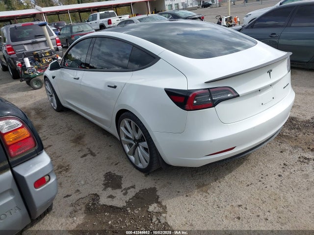 2018 TESLA MODEL 3 5YJ3E1EB9JF073899 Photo 2