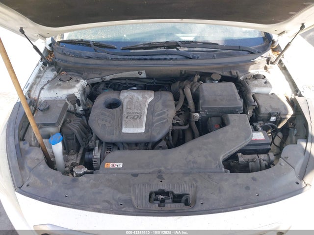 Hyundai 2017 2017 5NPE24AA6HH445565 Image 10