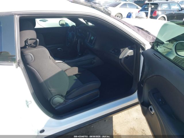 2023 DODGE CHALLENGER 2C3CDZBT0PH638112 Photo 4