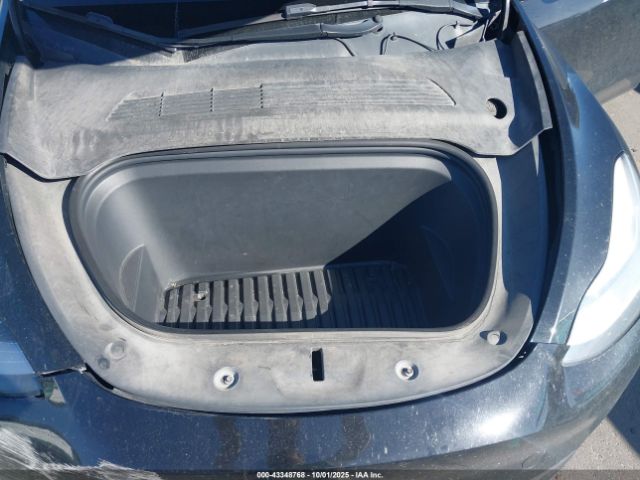 2021 TESLA MODEL Y 5YJYGDEE0MF187161 Photo 9
