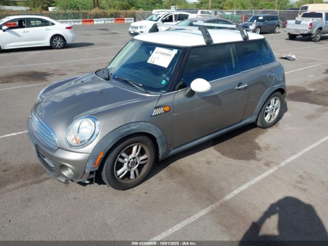2011 MINI COOPER WMWSU3C57BT098917 Photo 1