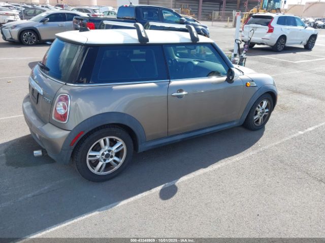 2011 MINI COOPER WMWSU3C57BT098917 Photo 3