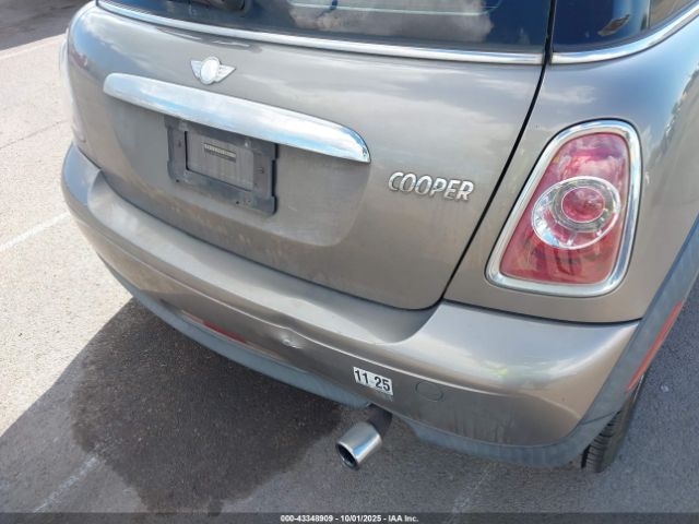 2011 MINI COOPER WMWSU3C57BT098917 Photo 5