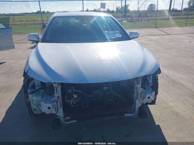 4T1B11HK5JU151360 Toyota CAMRY SE