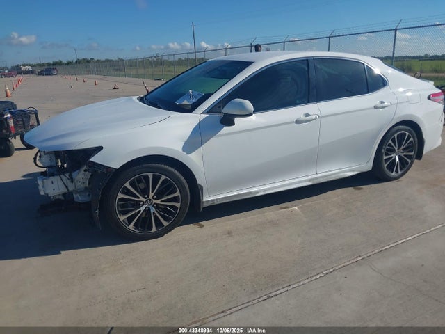 4T1B11HK5JU151360 Toyota CAMRY SE