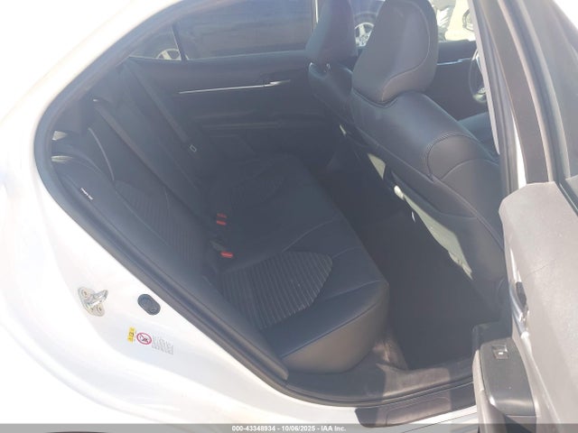 4T1B11HK5JU151360 Toyota CAMRY SE