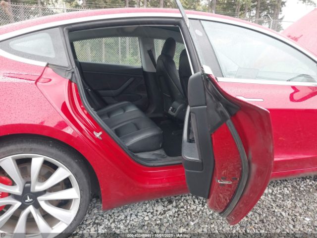 2018 TESLA MODEL 3 5YJ3E1EBXJF075452 Photo 7