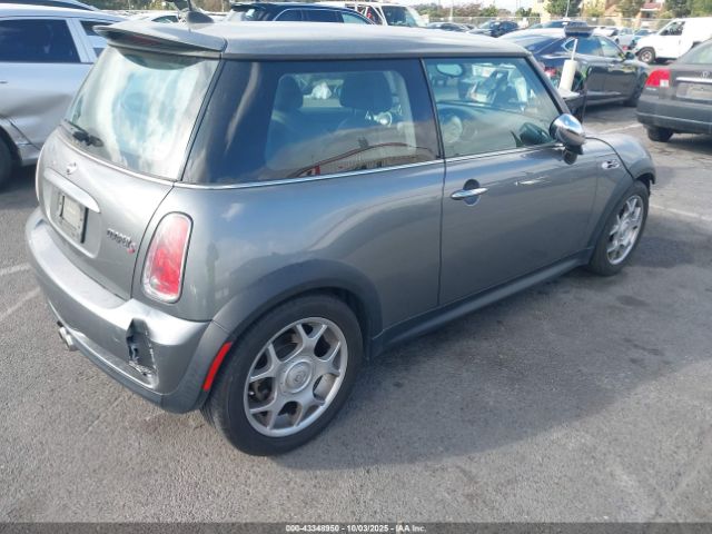 2005 MINI COOPER S WMWRE33415TD95403 Photo 3