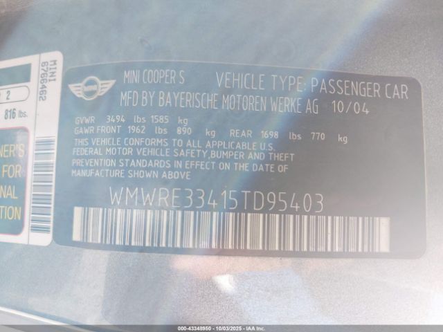 2005 MINI COOPER S WMWRE33415TD95403 Photo 8