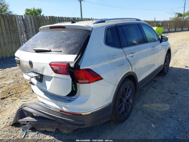 2023 VOLKSWAGEN TIGUAN 3VV3B7AXXPM139105 Photo 3