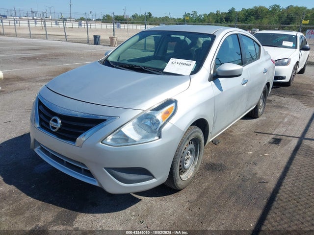 Nissan 2016 2016 3N1CN7AP6GL857958 Image 2