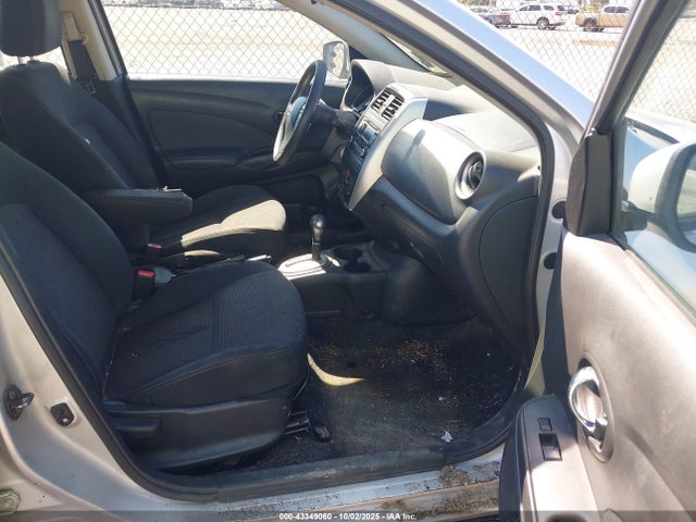 Nissan 2016 2016 3N1CN7AP6GL857958 Image 5