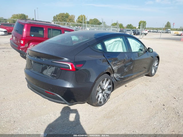 2025 TESLA MODEL 3 5YJ3E1EB0SF051453 Photo 3